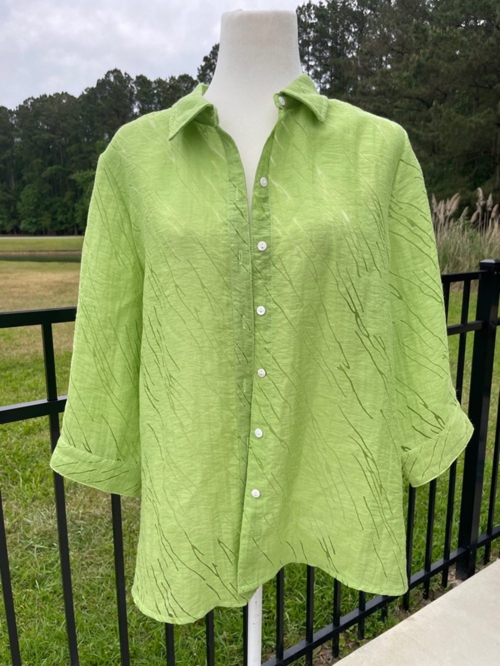 Chico's Bolt Burnout Coraline 3/4 Sleeve Layering  Top